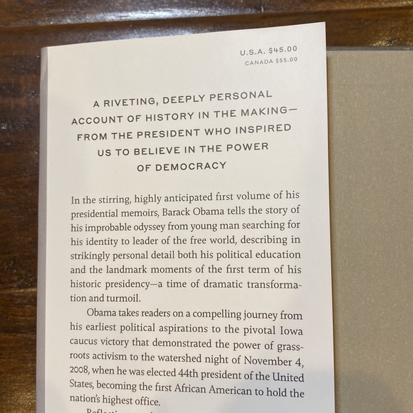 New York Times Bestseller A Promised Land Barack Obama Memoir Hardcover - Picture 4 of 6